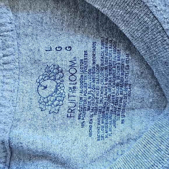 3 For $12-2 pack men's pocket tee shirts - Picture 2 of 5